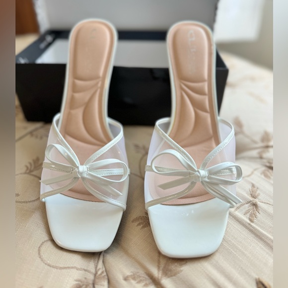 Jump Up White Patent Mesh Bow Slide Sandals NWT Size 9.5 - Picture 6 of 8